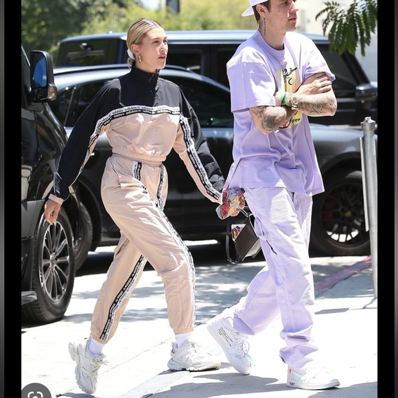🩵 Adidas Track Pants seen on Hailey Bieber - Picture 2 of 5